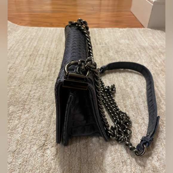Sondra Roberts New York Blue Faux Croc Print Crossbody or Shoulder Bag or Clutch - Picture 7 of 16